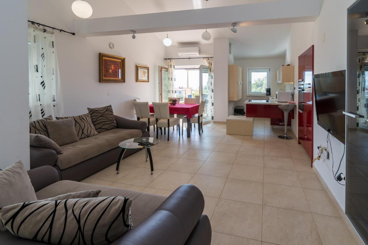 Apartments Salatic Krk Town Dış mekan fotoğraf